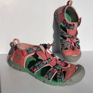Keen Seacamp II CNX TEA ROSE/PEACH PEARL Sz5y SzEU37 water hiking sandals